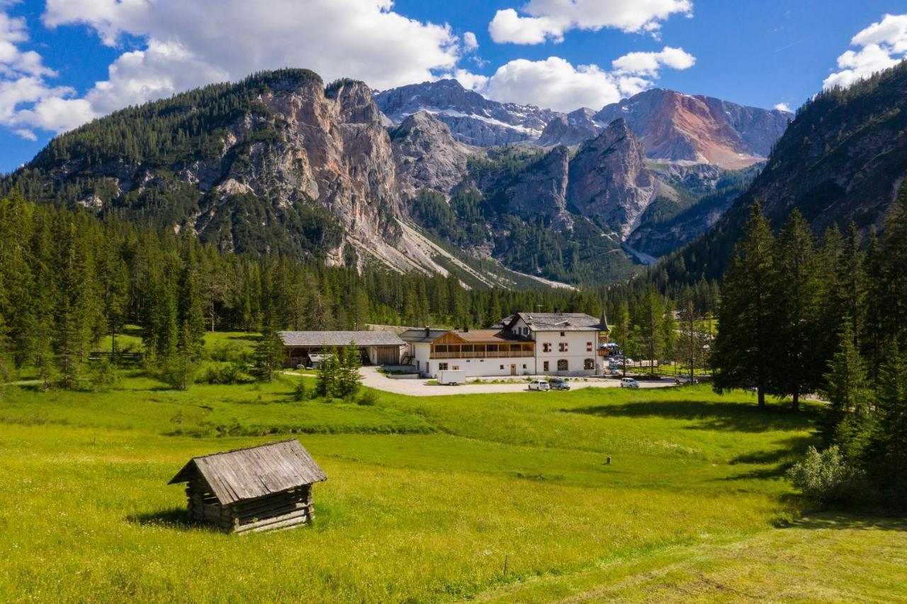 Alpin Natur Hotel Bruckele Брайес  Экстерьер фото